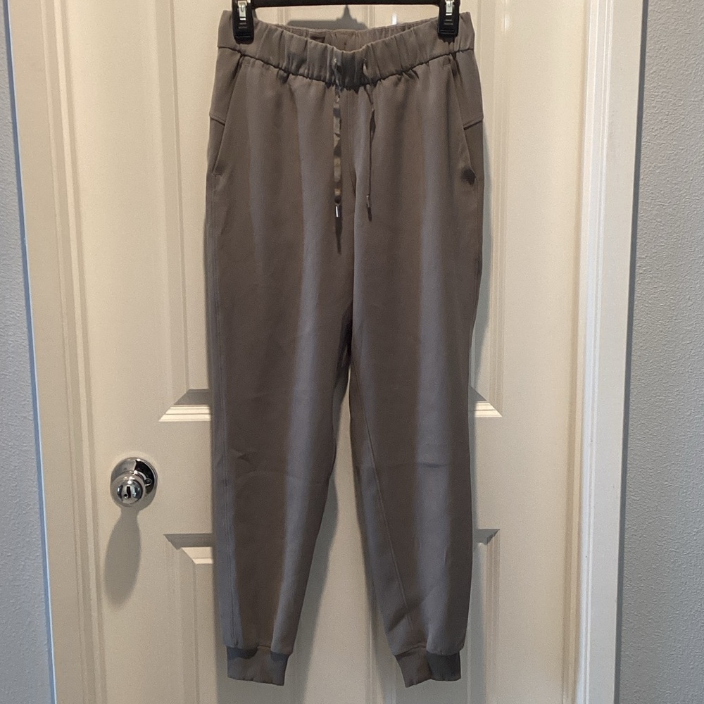 EUC Lululemon Nylon Joggers